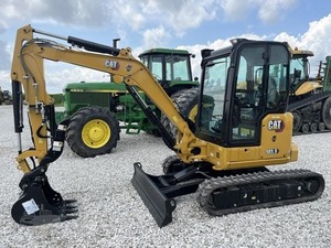 รถขุดขนาดเล็ก CAT 303.5 แบบตีนตะขาบ พร้อมบุ้งกี๋และเครื่องตัดหญ้า สำหรับงานก่อสร้างในฟาร์ม - Product Image 4