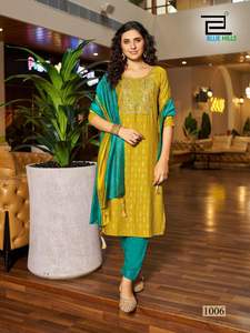 Dernière tenue de créateur Style moderne Haut sur demande Meilleur pantalon Kurti en rayonne et Dupatta avec broderie imprimée au taux de vente total - Product Image 2