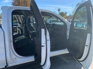 Chevrolet Silverado 1500 Doble Cabina Usada de Venta Rápida - Product Image 2