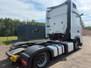 รถบรรทุกดัมพ์หนัก Mercedes Actros 1848 4X2 ปี 2021 มือสอง เครื่องยนต์ดีเซล ยูโร 5 -500 แรงม้า ความจุ 50 ตัน พวงมาลัยซ้าย เกียร์อัตโนมัติ - Product Image 4