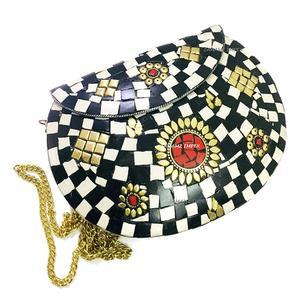 กระเป๋าคลัทช์ทำด้วยมือสีดำและสีขาวโมเสคสำหรับผู้หญิงกระเป๋าใส่ของสำหรับงานเลี้ยงตอนเย็นและงานแต่งงาน - Product Image 1