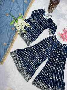 Ensemble Sharara de créateur vintage en dentelle avec dupatta, broderie et travail de sequins, prêt-à-porter, pour soirée, couleur bordeaux - Product Image 4