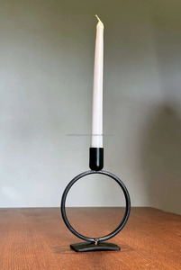 Bougeoir en métal forgé fait à la main en fer forgé Type d'anneau de luxe Design avec pot à bougie - Product Image 4