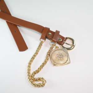 เข็มขัดโลหะสำหรับผู้หญิง King's Chain พร้อมดีเทลเหรียญตรา - Product Image 3