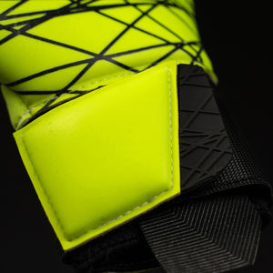 Gants de gardien de but de football personnalisés Gants de gardien de but professionnels de football en latex Gants de gardien de but de football antidérapants et résistants à l'usure - Product Image 2