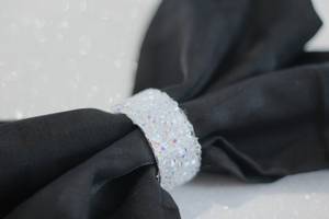 Anneaux de serviette en bois d'olivier faits à la main de 1 6/8 \ "de diamètre cadeaux de mariage hautement figurés - Product Image 2