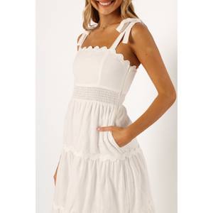 Vestidos Blancos para Mujer, Ropa de Moda con un Diseño Suave y Fluido, una Opción Contemporánea para el Guardarropa - Product Image 5