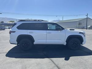 Toyota Sequoia TRD Pro d'occasion 2025 - Product Image 2