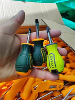 Precio prestigioso Buenos vendedores Cabeza plana Acabado en cromo Mango de plástico Destornillador de par cruzado
