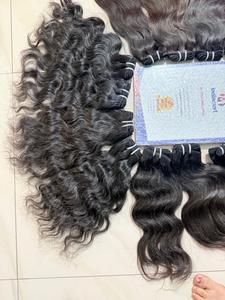 Cheveux bouclés indiens bruts de qualité supérieure livraison directe cheveux humains vierges non transformés couleur naturelle doux sans enchevêtrement vrais faisceaux indiens - Product Image 5