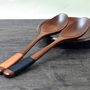 Cuchara de Madera de Boca Ancha con Diseño Coreano REHMAN CRAFT, Ecológica, con Acabado Espejo, Capacidad de 15 ml, Logotipo Personalizado, Cuchara Promocional - Product Image 2