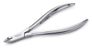 ชุดทำเล็บมือและเล็บเท้าระดับมืออาชีพ Nghia OMI AL-101C คุณภาพสูง ทำจากเหล็กกล้าไร้สนิม กรรไกรตัดเล็บเคลือบสีเทา แบบเต็มใบมีด - Product Image 3