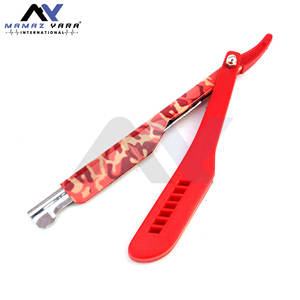 Rasoirs de barbier haut de gamme pour hommes : services de coiffure, barbier, rasage, et personnalisation de rasoirs – l'expert moderne et classique pour la barbierie. - Product Image 6