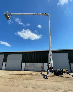 Nueva Plataforma Elevadora Articulada Diésel de 12m de Altura, Plataforma de Trabajo Aérea sobre Orugas IMR 230A, Tipo Cherry Picker - Product Image 2