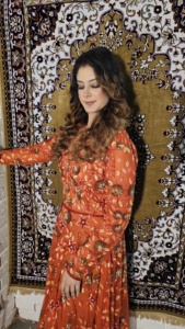 Robe de soirée à paillettes, faite à la main, magnifique, avec décoration drapée, naturelle, pour les fêtes et les célébrations - Product Image 3