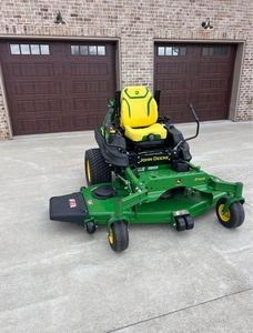 Tractor Cortacésped de Gasolina John Deere X950R con Giro Cero - Product Image 4