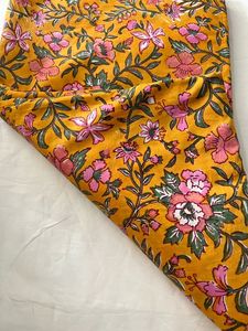 Tela de algodón orgánico hecha a mano diseñador confección estampado Floral peso ligero étnico patio tela para correr para niños artesanía - Product Image 4