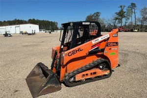 2019 Gehl RT105 Gasoline-Powered Compact <b>Track</b> Loader with Low Fuel Consumption Hydraulic <b>Pump</b> & Gear Components - Product Image 5