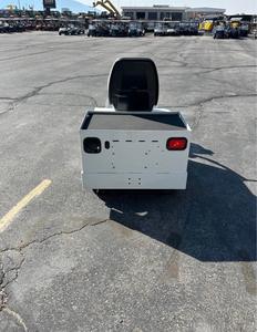 Tracteur électrique Cushman pour entrepôt industriel, chariot de remorquage, véhicule de manutention - Product Image 2