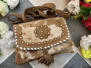 Sac à main élégant en cuir de vachette fait à la main pour femmes lettre gland décoration Style occidental cheveux sur peau fourrure cuir sac à main - Product Image 5