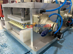 Nouvelle machine de dépôt gommeuse mobile automatique avec mouvement facile de composants de PLC de marmite et production flexible - Product Image 4