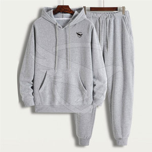 Vêtements décontractés pour l'hiver Survêtement pour hommes Design unique à la mode Survêtement confortable pour hommes - Product Image 1