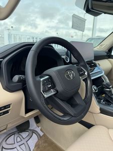 NUOVISSIMO Toyota Land Cruiser VXR 3.5L Benzina Turbo Diesel V6 Automatico R18 Euro VI con Telecamera a 360° in Ottime Condizioni - Product Image 2