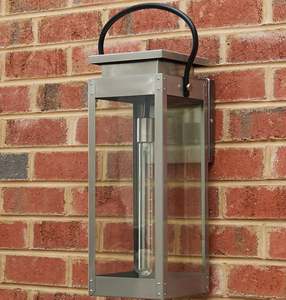 Grande lanterne murale d'extérieur au design élégant, idéale pour les mariages, la décoration de la maison, les hôtels, les restaurants, les bureaux. Haute qualité, fabriquée en Inde. - Product Image 3