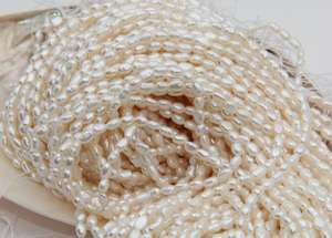 Perles d'eau douce naturelles en forme de pépite de riz 4-5mm perles baroques perles de pierres précieuses pour la fabrication de bijoux perles de culture en gros - Product Image 4