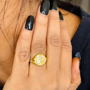 Anillo de Yoga OM de oro macizo con diamantes naturales de 14 quilates. - Product Image 3