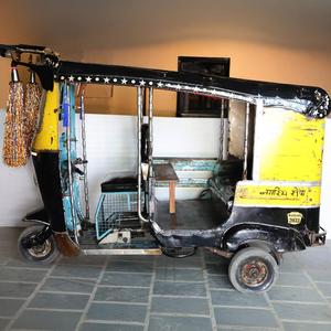 Tuk Tuk moderne en fer industriel pour la décoration de la maison - Product Image 4