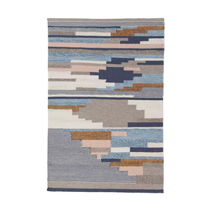 Experimente la comodidad acogedora con alfombras de pelo alto con felpa y acentos bordados acogedores alfombras de pelo Alto a la venta - Product Image 1