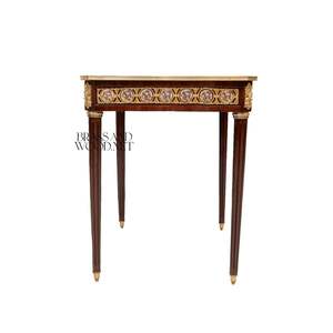 Table d'appoint carrée de luxe avec marqueterie géométrique complexe, médaillons en porcelaine peints à la main et décor palais en laiton doré - Product Image 2