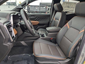 2025 G MC Canyon Base G-M-C CanYon avec direction gauche et sièges en cuir - Product Image 2