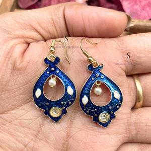Pendientes Jhumki esmaltados hechos a mano Meenakari BrassTraditional Drop Dangle para mujer, joyería elegante de latón de estilo indio - Product Image 5