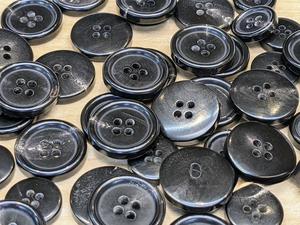 Botón Natural de Cuerno de Búfalo al por Mayor, Acabado en Blanco para Accesorios de Ropa, Alta Calidad - Product Image 2