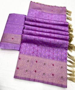 Saree en velours de mariage avec dentelle et motif de séquence - Product Image 6