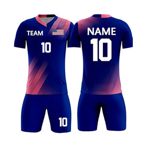 Camiseta y uniformes de fútbol personalizados para hombre Servicio OEM disponible Prendas teñidas Camisa y pantalones cortos - Product Image 5