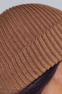 Cortavientos de alta calidad, gorro de punto acanalado hecho en Pakistán para invierno, gorro de punto suave y cálido con Cable grueso cruzado - Product Image 3