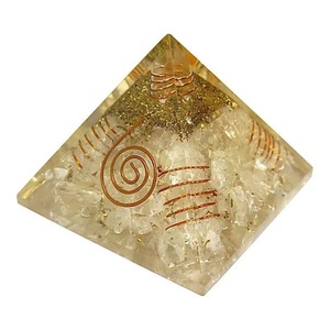 Pyramide d'orgonite en quartz clair d'excellente qualité pour la protection des champs électromagnétiques et l'équilibrage des chakras au prix direct d'usine - Product Image 3