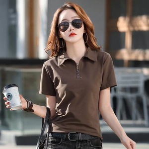 เสื้อยืดลายกราฟิกสำหรับผู้หญิงใส่สบายสีพื้นแขนสั้นผ้าขนแกะเปิดลงปกเสื้อพิมพ์ลายผ้าเทอร์รี่ - Product Image 3