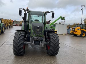 Mejor Oferta, Tractor de Ruedas Fendt 4WD de 185HP, Tractor Agrícola con Transmisión Automática, en Excelentes Condiciones, Entrega Rápida, Venta al Por Mayor - Product Image 2