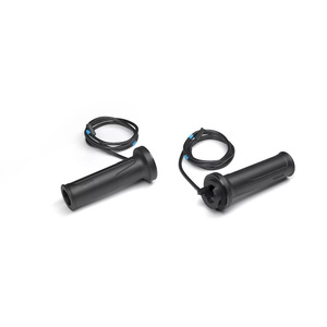 Manopole Riscaldate Originali B5U829A00100 per Yamaha Tracer 9/GT (21+) Accessori per Manubrio Moto - Product Image 1