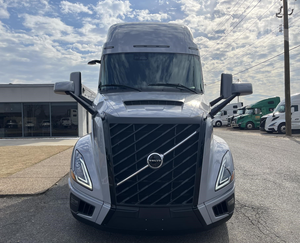 Camion semi-remorque Vol_VO VNL64T 660 VNL64T660 avec cabine couchette, occasion, SUPER ABORDABLE, 2022 2023 2024 - Product Image 1