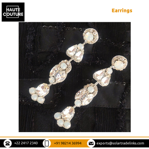 Offre Spéciale à la main fabriqués bijoux de mode fantaisie anniversaire et vêtements de mariage argent cristal Motifs longues boucles d'oreilles pour les femmes - Product Image 2