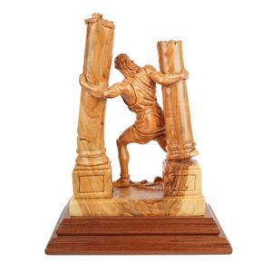 Escultura tallada a mano "Samson destruye los pilares" – arte en madera de olivo de Belén (28 cm) - Product Image 3