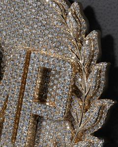 จี้ VVS Moissanite ตามสั่งสำหรับผู้ชายสีเหลืองทองพร้อมตัวอักษรตัวทดสอบผ่านแบบกำหนดเองจี้เครื่องประดับและเสน่ห์ - Product Image 3