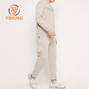 เสื้อและกางเกงวอร์มผ้าฝ้ายของผู้ชายชุดวอร์มโอเวอร์ไซส์สำหรับทุกเพศดีไซน์ตามสั่ง - Product Image 2