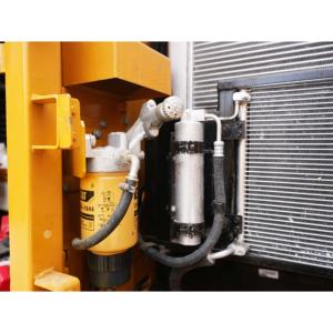 Caterpillar CAT320D2L Japanese Second-<b>Hand</b> Excavator 20 Ton Operating <b>Weight</b> Yuchai Engine Gearbox Pump Motor Core for Sale - Product Image 3