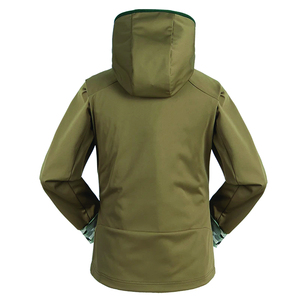 Veste d'université Softshell personnalisée pour hommes Tissu en polyester de haute qualité Capuche imperméable et respirante pour la randonnée en plein air Vêtements de travail - Product Image 2